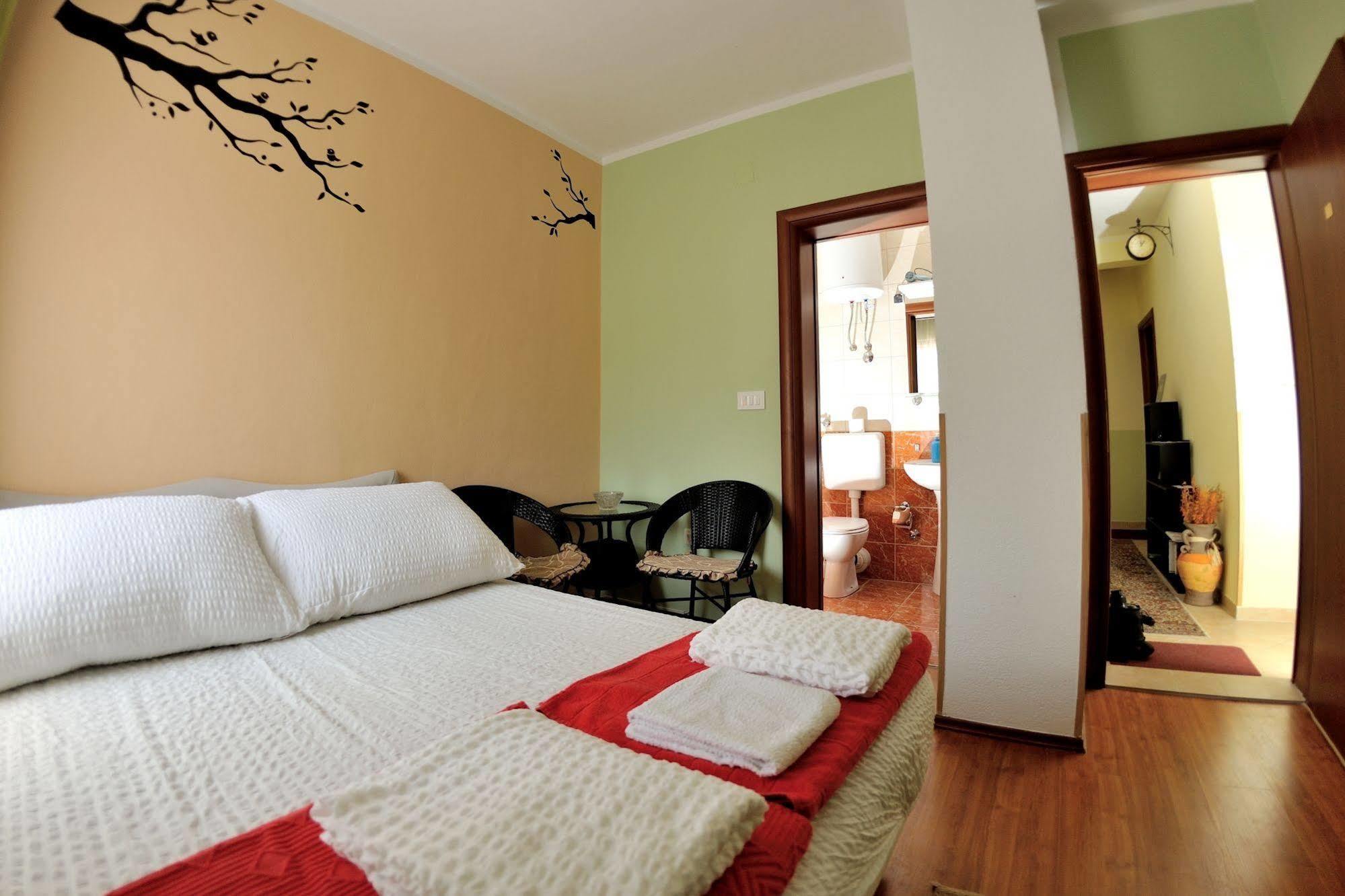 Pansion Villa Nur Мостар Екстериор снимка