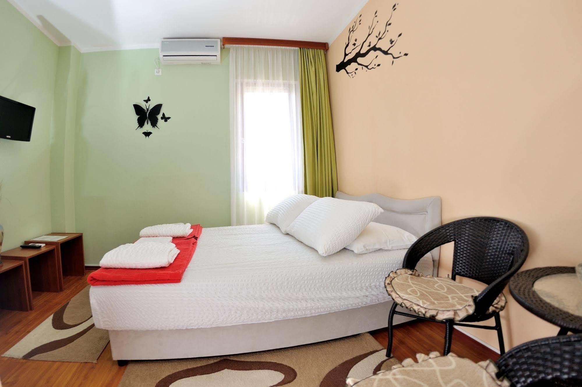 Pansion Villa Nur Мостар Екстериор снимка